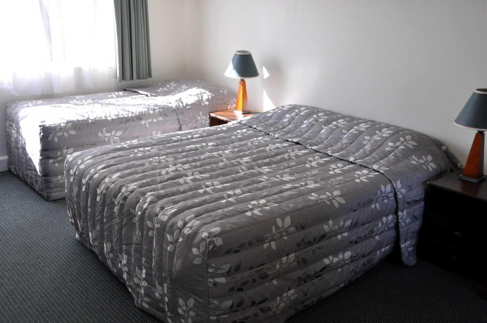 Braemar Motor Inn New Plymouth Buitenkant foto